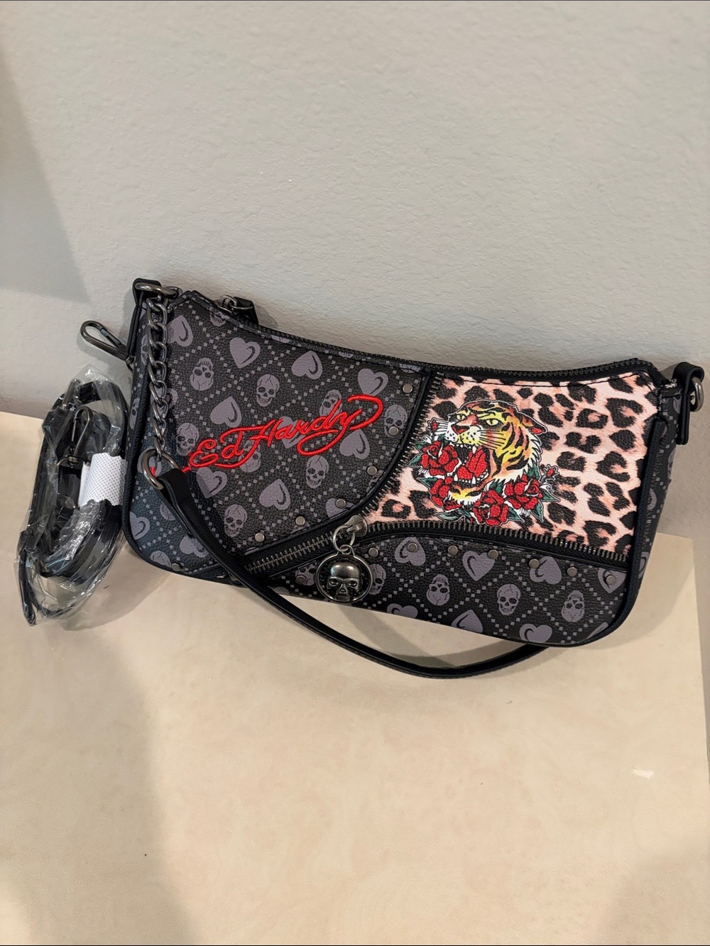 NWT Ed Hardy Screaming Tiger Crossbody Bag